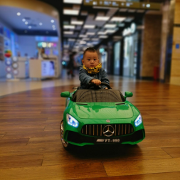 Электромобиль Mercedes-Benz AMG GTR