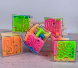 Куб-лабиринт