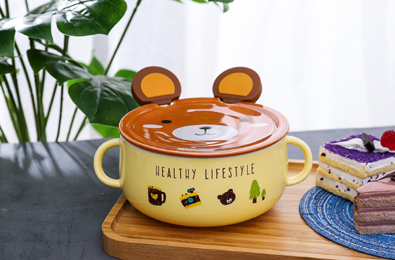 Детская керамическая посуда кастрюля с мишкой